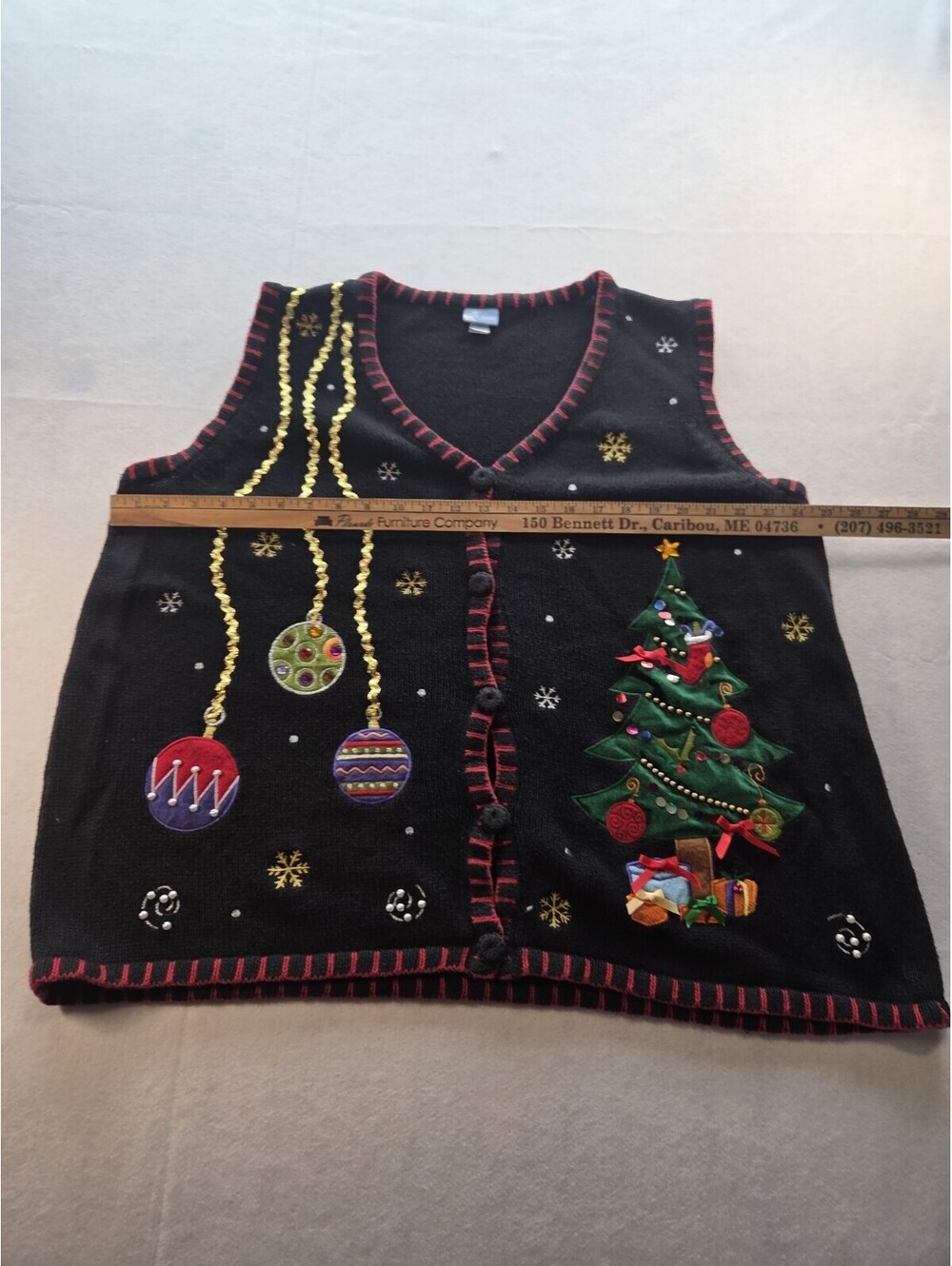 Basic Editions Ugly Christmas Sweater Vest Women Size 1X Tree Ornanents CB3 0051